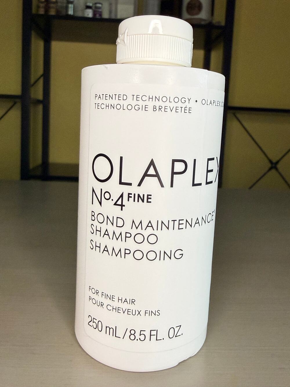 Olaplex No. 4 Bond Maintenance Shampoo, 250 ml/8.5 fl oz, NEW
